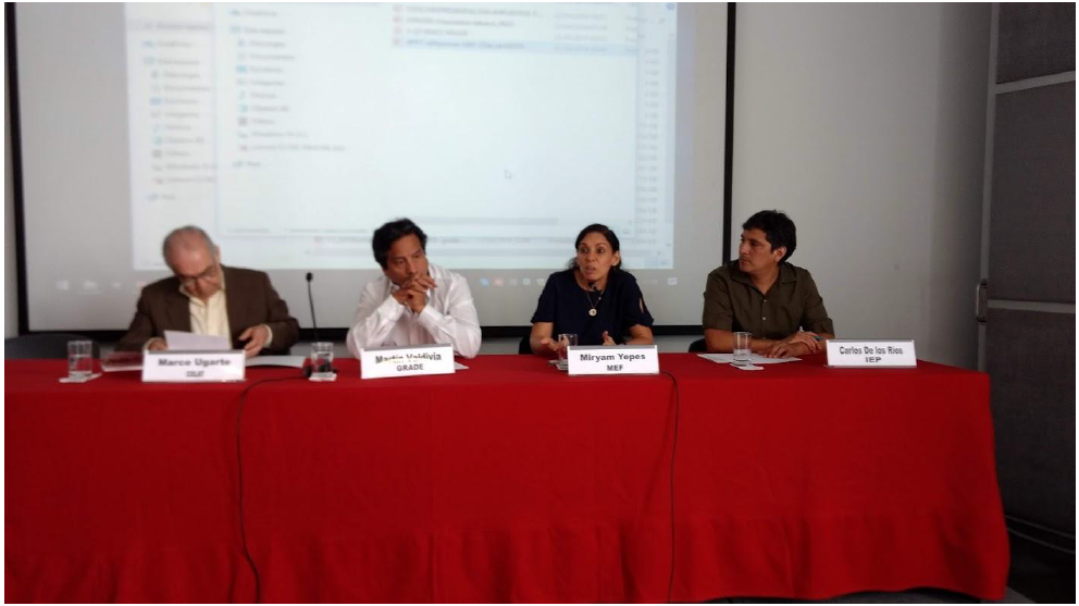 Organizan seminario sobre política tributaria y demanda de tabaco en el Perú